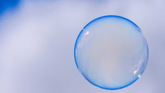 Billionaire Ray Dalio Says Ride The Bubble Until It Bursts