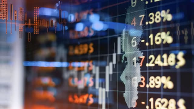 Dow futures trade lower on Thursday: 5 things to know before Wall Street opens