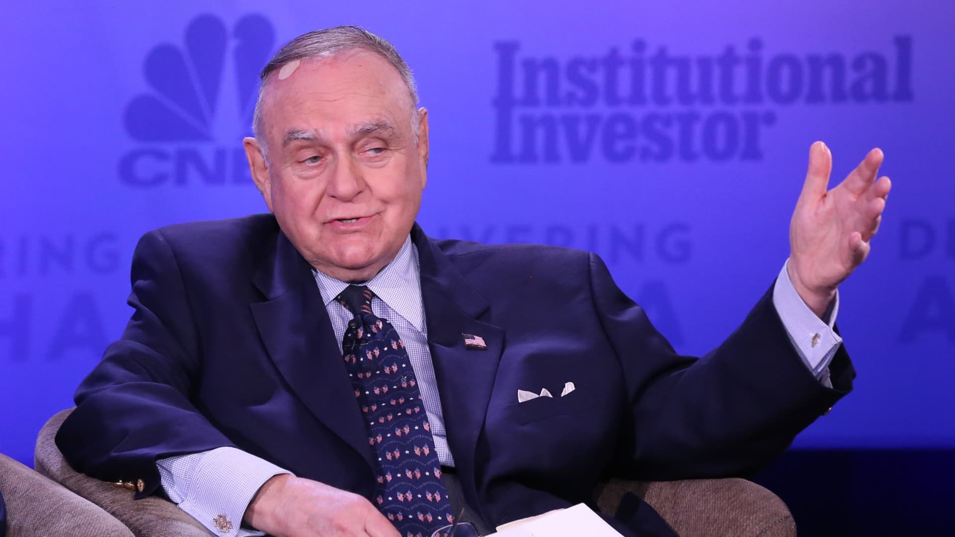 Leon Cooperman says we've reached the stage of the bull market that Warren Buffett warned about