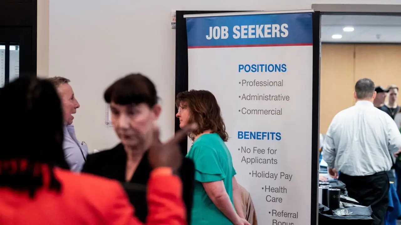 Private sector lost 32,000 jobs in September, ADP says